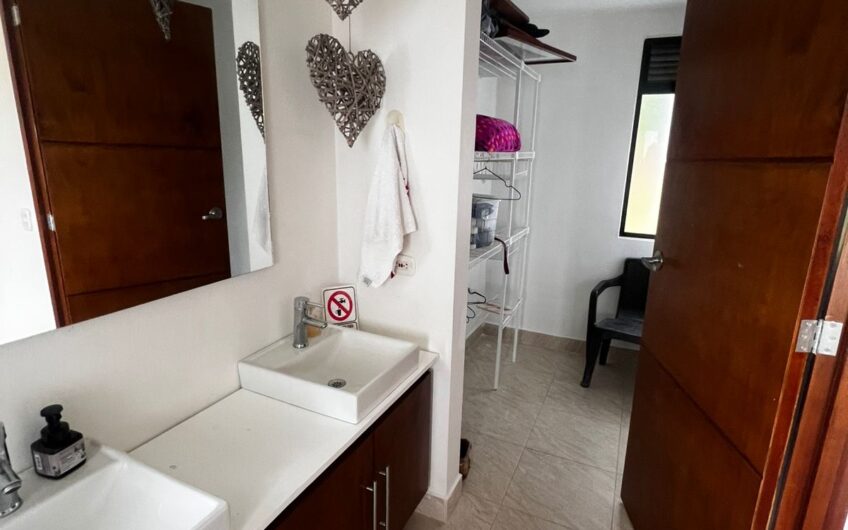 Casa Campestre completamente Amoblada para Arriendo en Pueblo Tapao