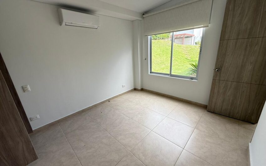 Casa Campestre para la Venta en el Sector del Caimo