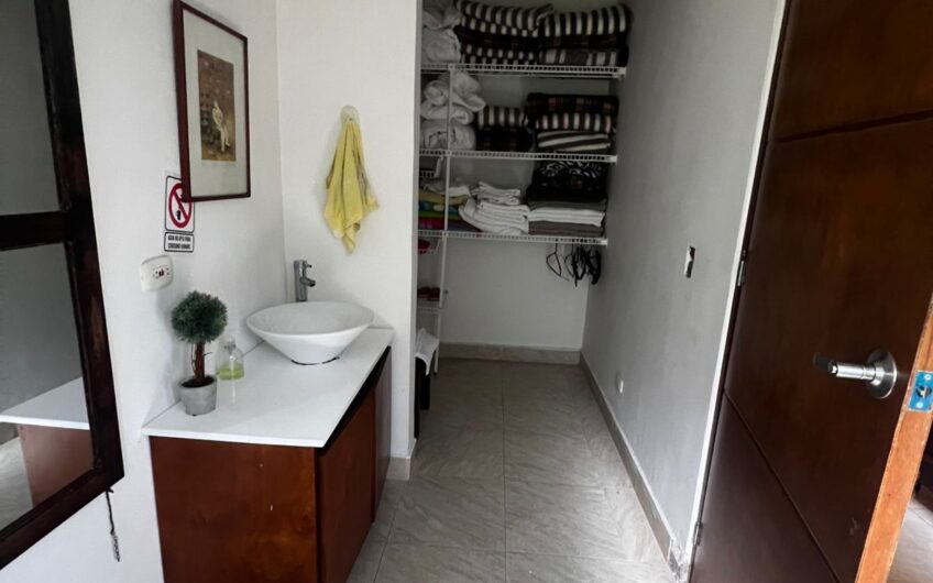 Casa Campestre completamente Amoblada para Arriendo en Pueblo Tapao