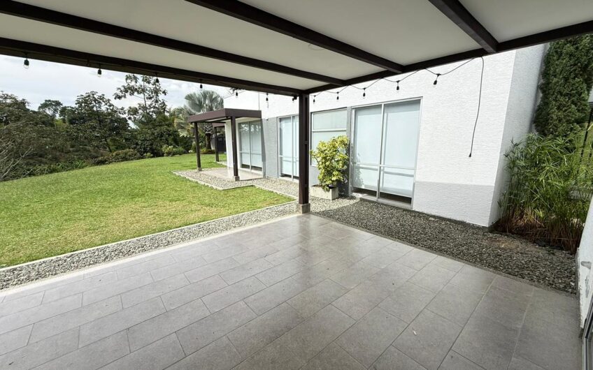 Casa Campestre para la Venta en el Sector del Caimo