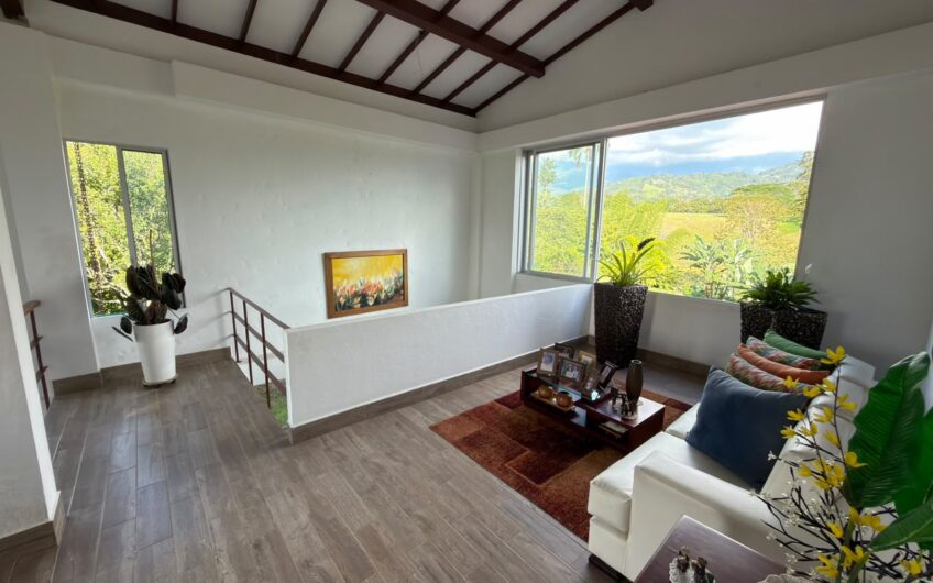 Casa Campestre para la Venta – Vía Rio Verde