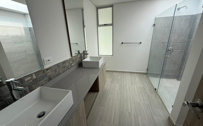 Casa Campestre para la Venta en el Sector del Caimo