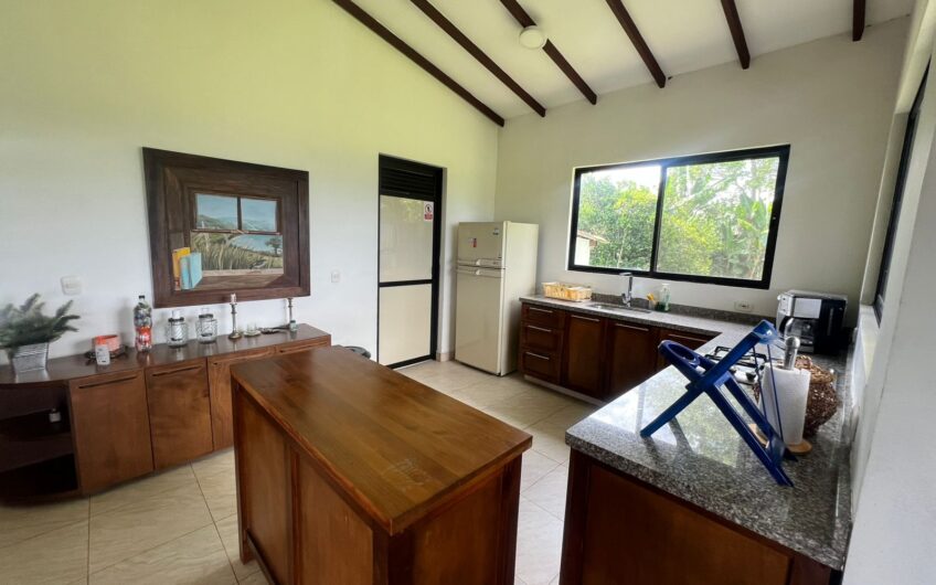 Casa Campestre completamente Amoblada para Arriendo en Pueblo Tapao
