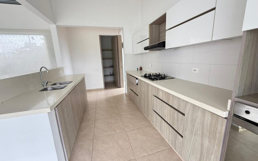 Casa Campestre para la Venta en el Sector del Caimo