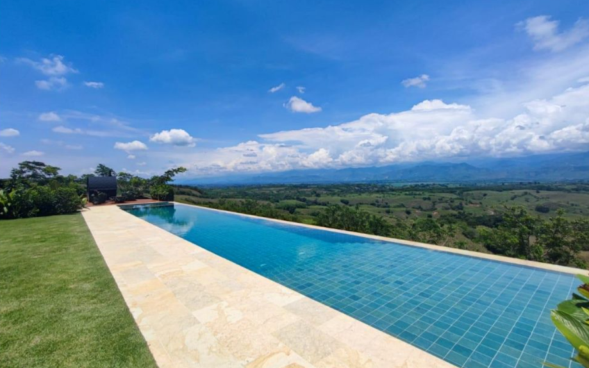 Exclusiva Casa Campestre para la Venta en Cerritos