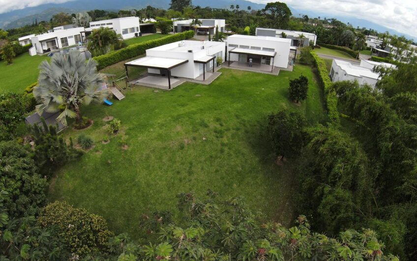 Casa Campestre para la Venta en el Sector del Caimo