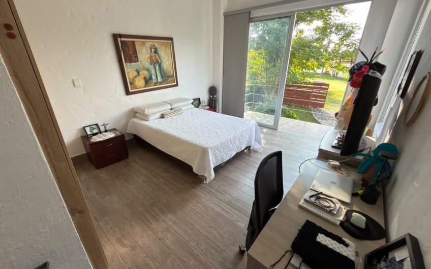 Casa Campestre para la Venta – Vía Rio Verde