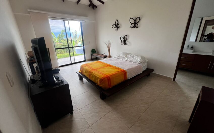 Casa Campestre completamente Amoblada para Arriendo en Pueblo Tapao