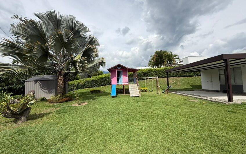 Casa Campestre para la Venta en el Sector del Caimo