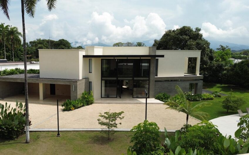 Casa Campestre para la Venta en Cerritos – Pereira