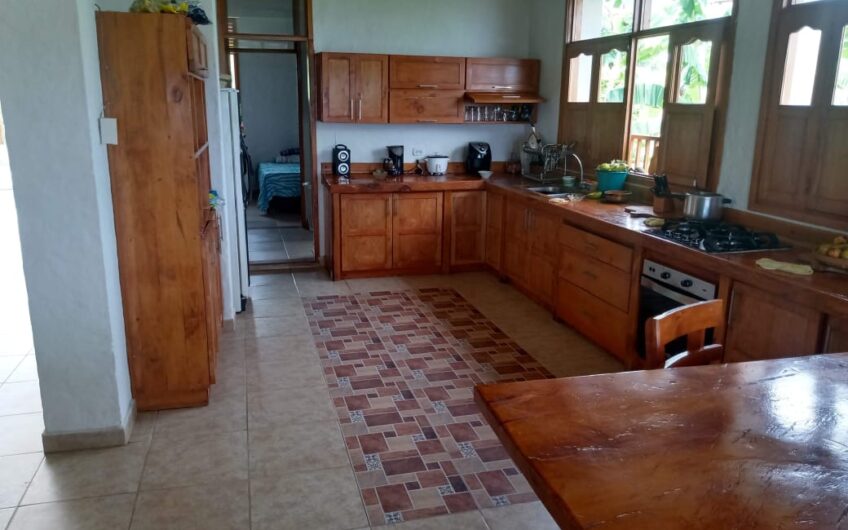 Exclusiva Casa Campestre para la Venta en Montenegro, Quindío