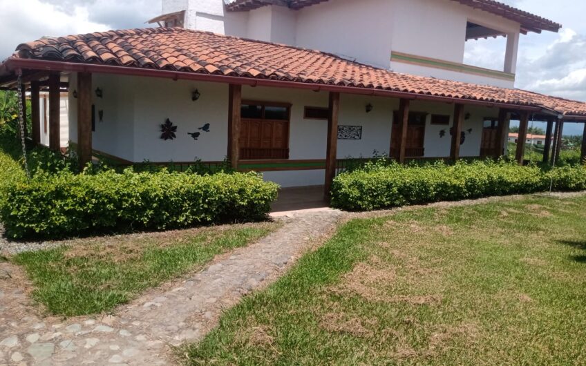 Exclusiva Casa Campestre para la Venta en Montenegro, Quindío