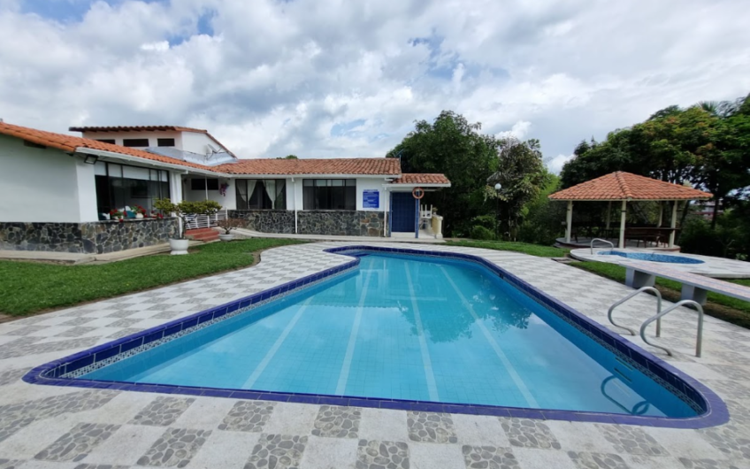 Chalet para la Venta en el km 4 La Tebaida
