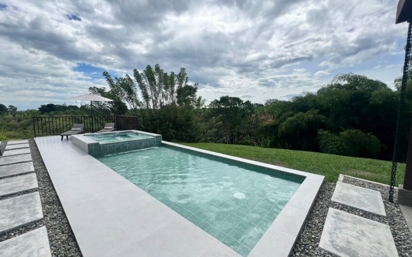 Casa Campestre para la Venta Vía al Caimo