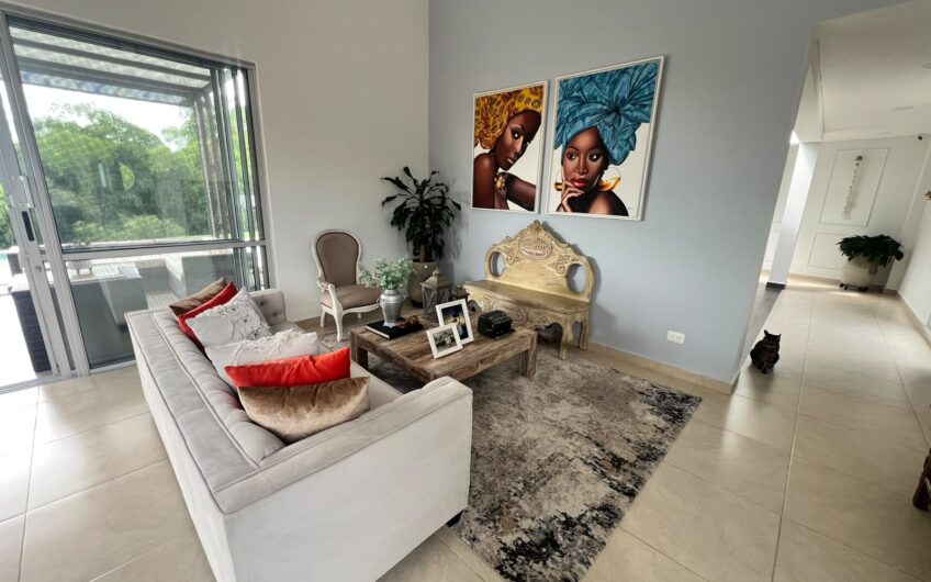 Casa Campestre para la Venta Vía al Caimo