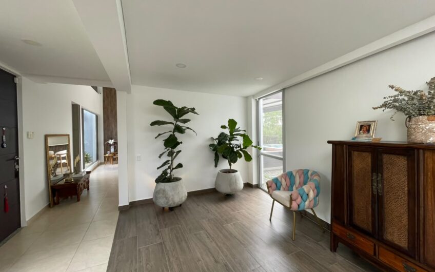 Casa Campestre para la Venta Vía al Caimo