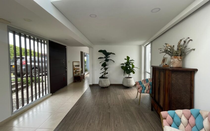 Casa Campestre para la Venta Vía al Caimo