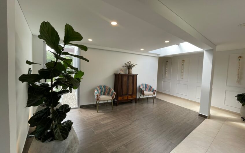 Casa Campestre para la Venta Vía al Caimo