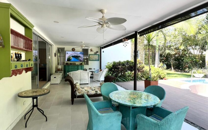 Exclusiva Casa Campestre Amoblada para Arriendo Vía al Caimo – Aeropuerto