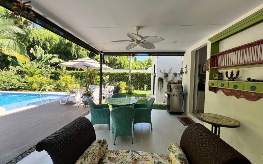Exclusiva Casa Campestre Amoblada para Arriendo Vía al Caimo – Aeropuerto