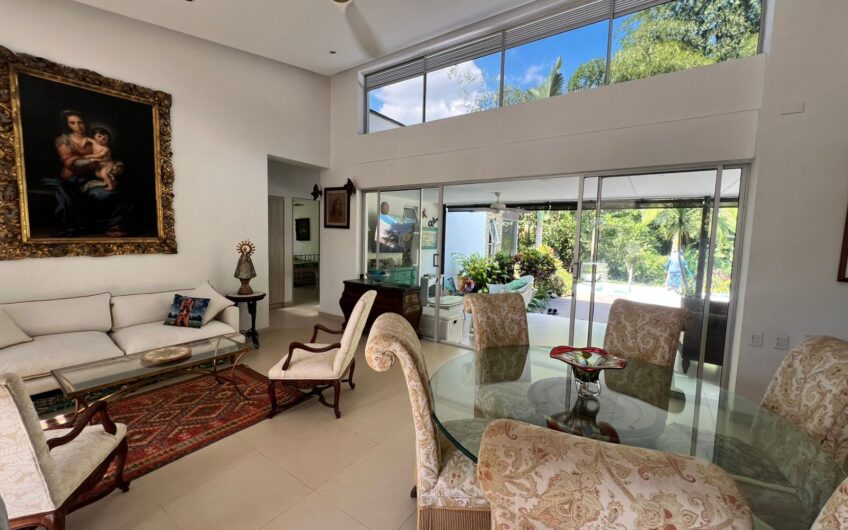 Exclusiva Casa Campestre Amoblada para Arriendo Vía al Caimo – Aeropuerto